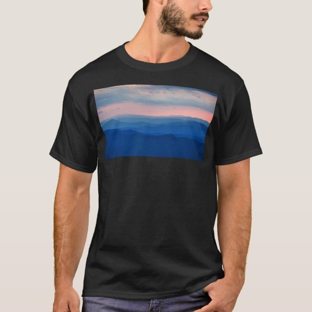 Blå rundbergsvy från Vassa toppbasket T Shirt (Framsida)
