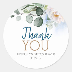 Blå skuggor Grey och White Flower Baby Shower Runt Klistermärke