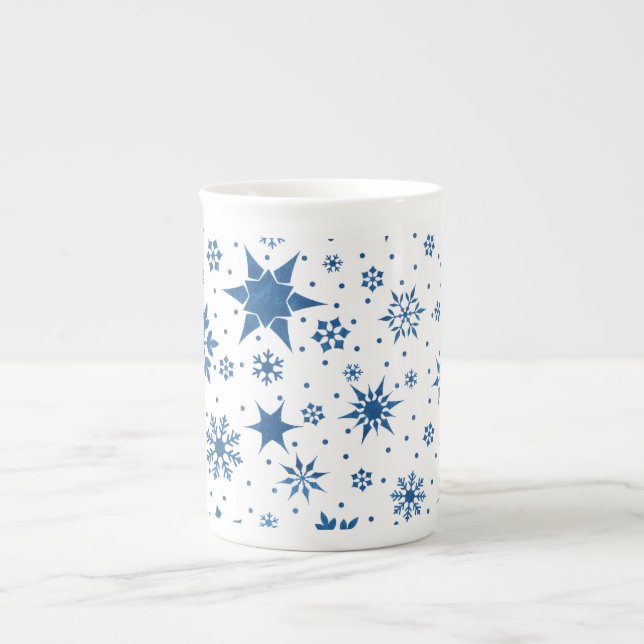 Blå Snöflingemönster Benporslin Mugg (Framsidan)