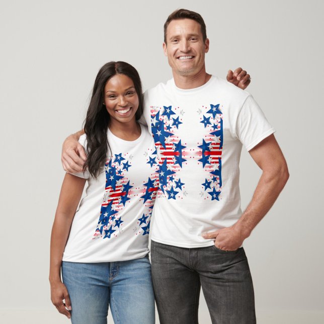 Blå Stjärnor T-Shirt (A white t-shirt featuring a vibrant design of red, white, and blue stars and stripes.  )