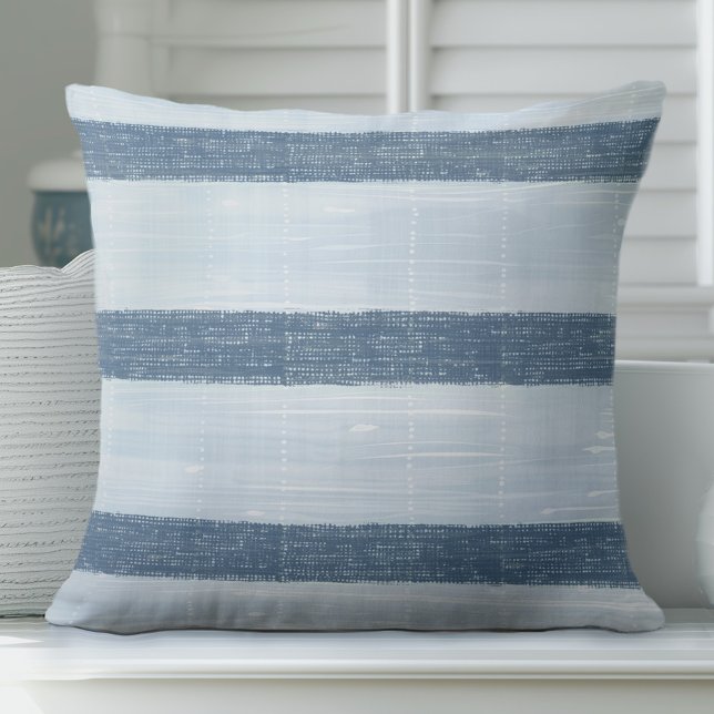 Blå stripe-fyllning - Rand Kudde (Add Coastal Elegance to your living room with this blue decorative pillow with awning stripes.)