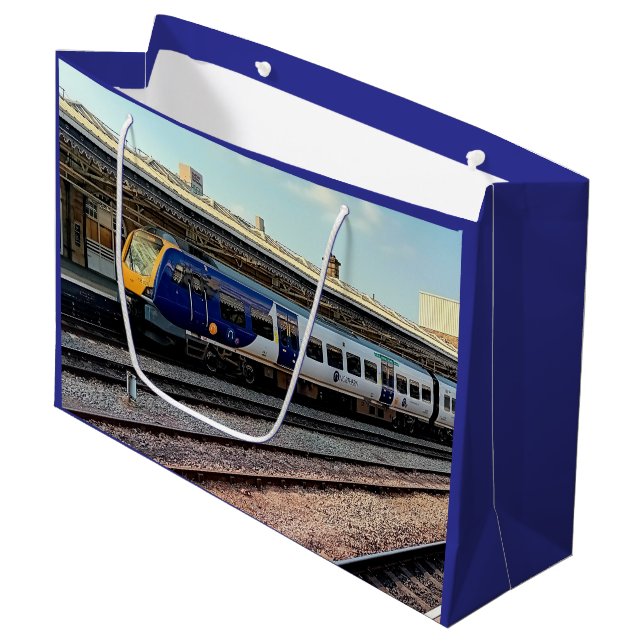 Blå tåg, vid station (Framsidan Vinklad)