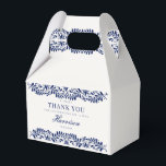 Blå Talavera-keramik Spansk Fiesta Bröllopstårta Presentaskar<br><div class="desc">Alla älskar en fiesta! Denna samling är en fantastisk blandning av elegans och kulturarv, inspirerad av traditionella mexikanska Talavera-kakel-mönster. Den livfulla blå blomsterkanten utstrålar sofistikering och en touch av festlig charm, vilket gör den perfekt för din spanska eller mexikanska inspirerade fest. Oavsett om du är värd för en stor fiesta...</div>