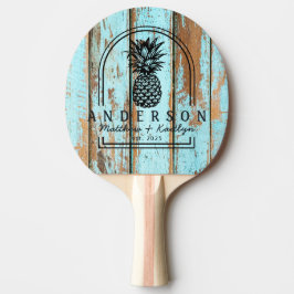 Blå tvättad träd ananas bröllopsbåge & namn pingisracket