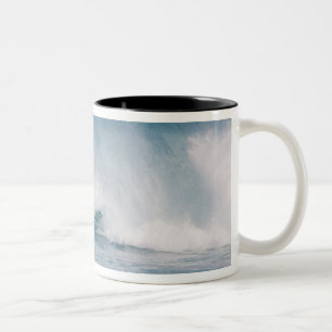 Blå våg som bryts, Maui, Hawaii, USA 3 Två-Tonad Mugg