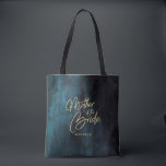 Blå vattenfärg vid flottan och Guld Budens mamma Tygkasse<br><div class="desc">Perfekt av marint blått och skalat vattenfärg och Guld-glam för Fall eller Winter Wedding Monogram Budens mamma tote bags med trendig Hand-bokstavsteckensnitt! ~ Kolla min butik för att se hela samlingen i bröllop med den här designen!</div>