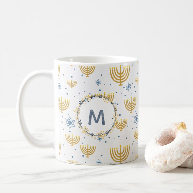 Blå vattenfärgen Monogram + Hanukkah Mönster Kaffemugg (Med munk)