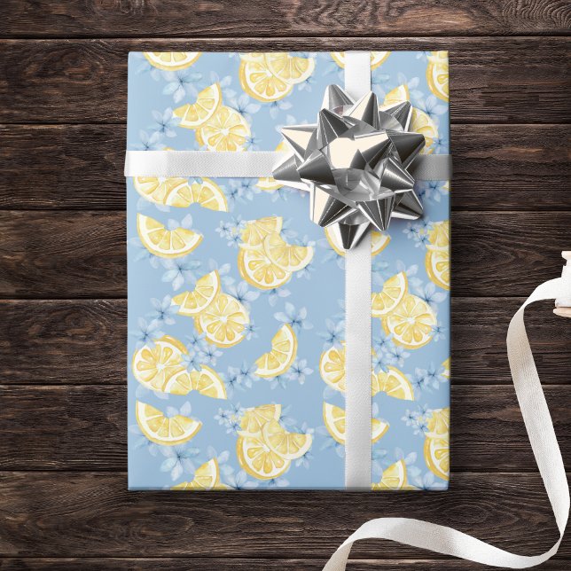 Blå vattenfärgssegmenterade citroner och blommor presentpapper (Stunning Watercolor Lemon Slices and Blue Floral Flower Wrapping Paper)