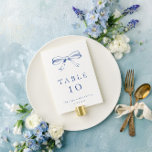 Blå Vintagen Hand plockade Bow Bröllop Bordsnummer<br><div class="desc">Bordsnumret Hand plockade Bow Bröllop vid den blå Vintagen. Anpassa med namn och bröllop-datumet.</div>
