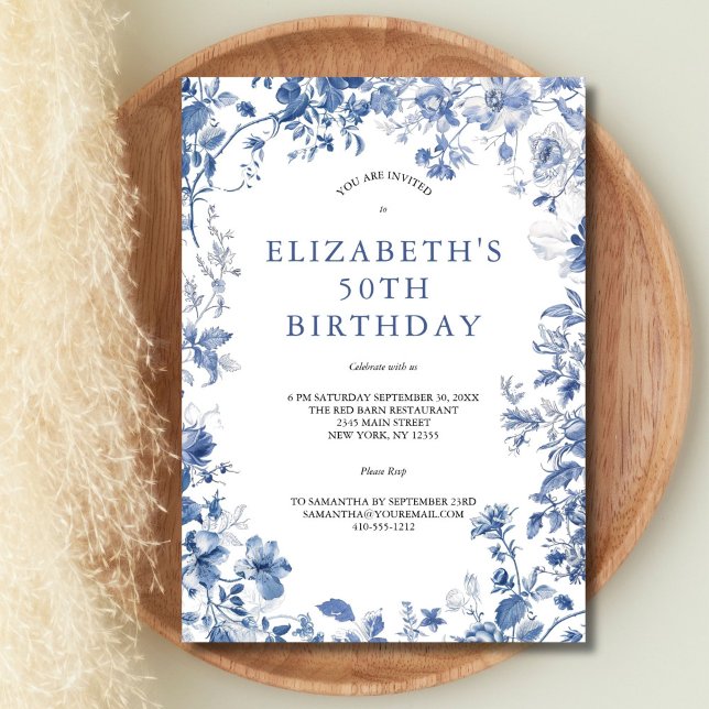 Blå vit Blommigt Toile Watercolor 50:e födelsedage Inbjudningar (Blue White Floral Toile Watercolor Elegant 50th birthday invitation for her. Printed or Digital)