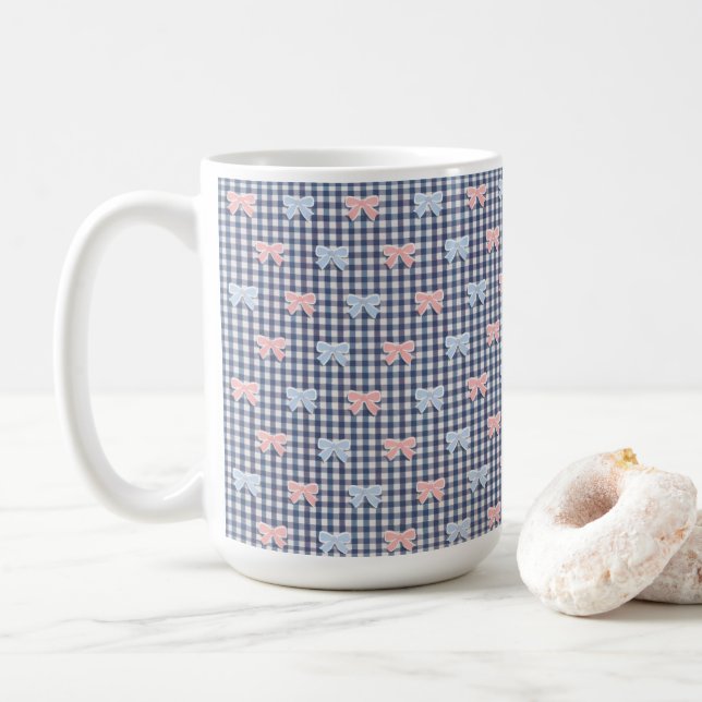 Blå Vit Gingham Rosa Blå Coquette Slöjor Trendigt  Kaffemugg (Med munk)