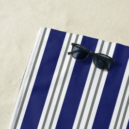 Blå vit grå strand badrum kustnära