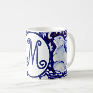 Blå vit kanin Blommigt Monogram Elegant Kaffemugg