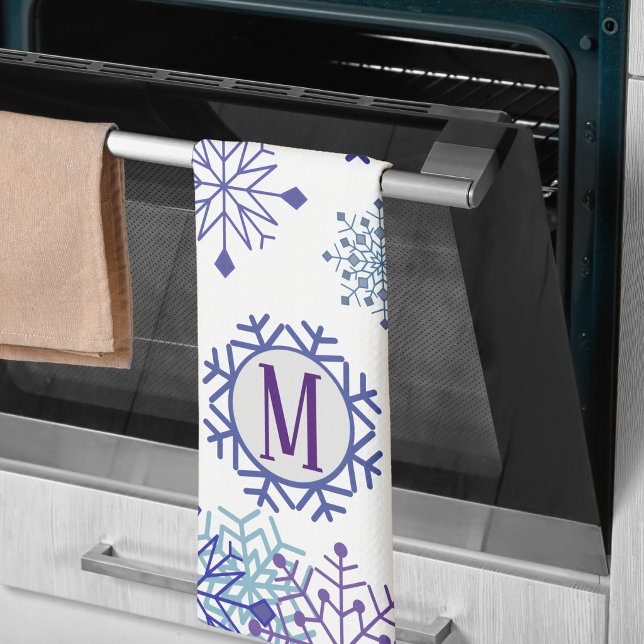 Blå Vit Vinter Snöflinga Elegant Monogram Kökshandduk (Skapare uppladdad)