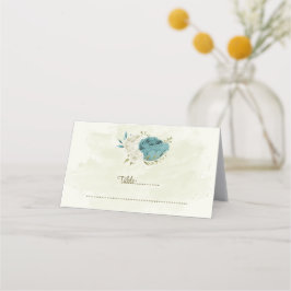 Blå vita blommor grönska bröllop placeringskort