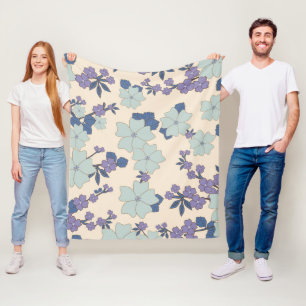 Blåa blommor, Lila blommor, Blommönster Fleecefilt
