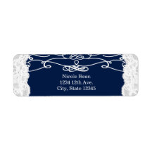 Blåa och vita spetsiga eleganta bröllopsadressetik