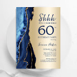 Blåagat i guld - 60:e födelsedag inbjudningar<br><div class="desc">Tunga blått och guld agerade 60 födelsedagsfest inbjudan. Elegantens moderna utformning med royal blue water agate marble geode-bakgrund,  faux glitter guld och typography-skript. Trendig inbjudan-kortets perfekt för en snyggt kvinnor i firande. Skrivna Zazzle-inbjudningar eller digital utskrivbar mall för omedelbar nedladdning.</div>