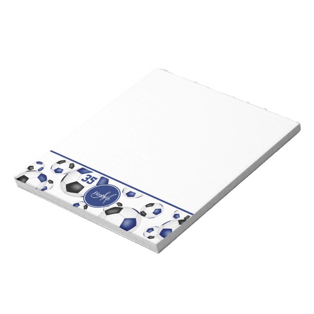 Blåblå fotbollar, accentgåvor för idrottsman anteckningsblock (Roterad)