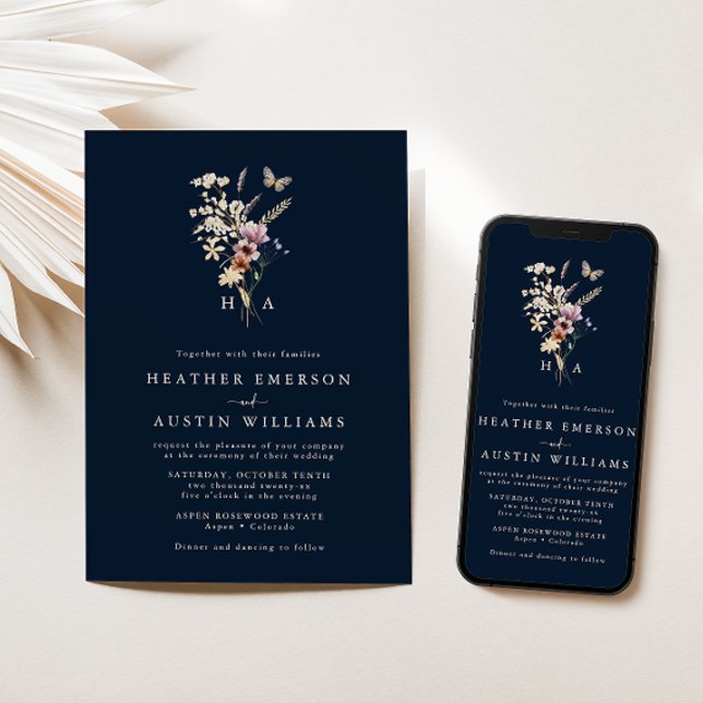 Blåblå monogrammad bröllopsinbjudan inbjudningar (Navy Blue Boho Floral Monogrammed Wedding Invitation by Painted Paperie
)
