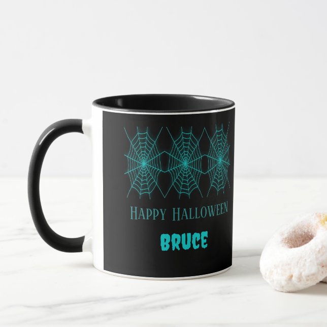 Blåblå spindelnät i happy halloween mugg (Med munk)