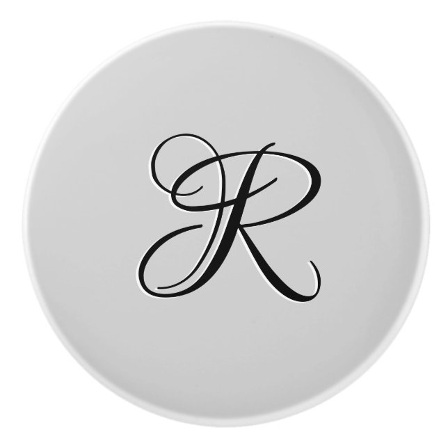 Black 3D Calligraphy Initial Brev | Pastel Grått Knopp (Framsidan)