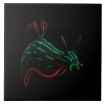 Black 4 Luxe Tile with Neon Green Sea Slug