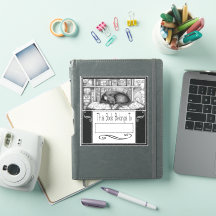 BLÄCK Älskarinna Lenore vid bokningen av kattplatt