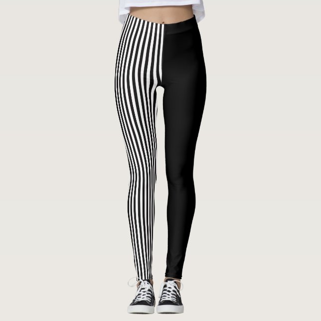 Black And Black & White Stripes Pattern Leggings (Framsida)