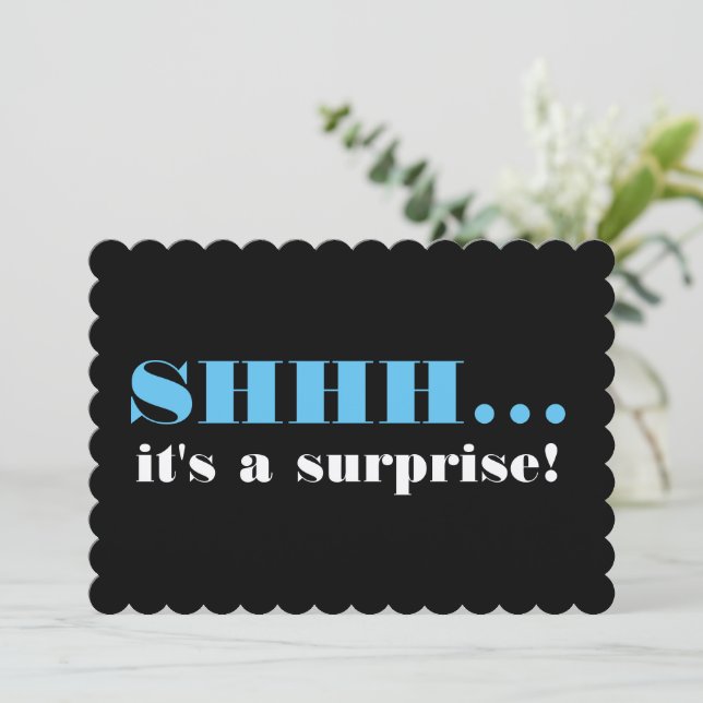 Black and Blue Surprise Födelsedagsfest inbjudan (Stående Fram)