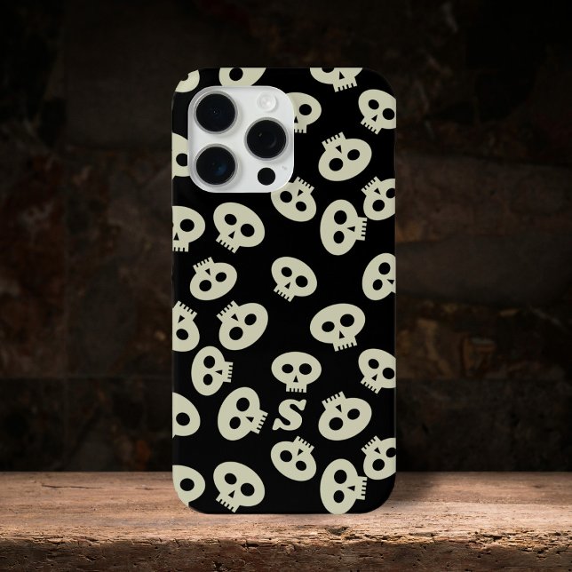 Black and Cream Cute Döskallar Mönster Monogram (Add your initial to this cute skull phone case!)