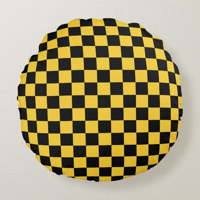 Black and gold checkerboard pattern rund kudde (Framsidan)