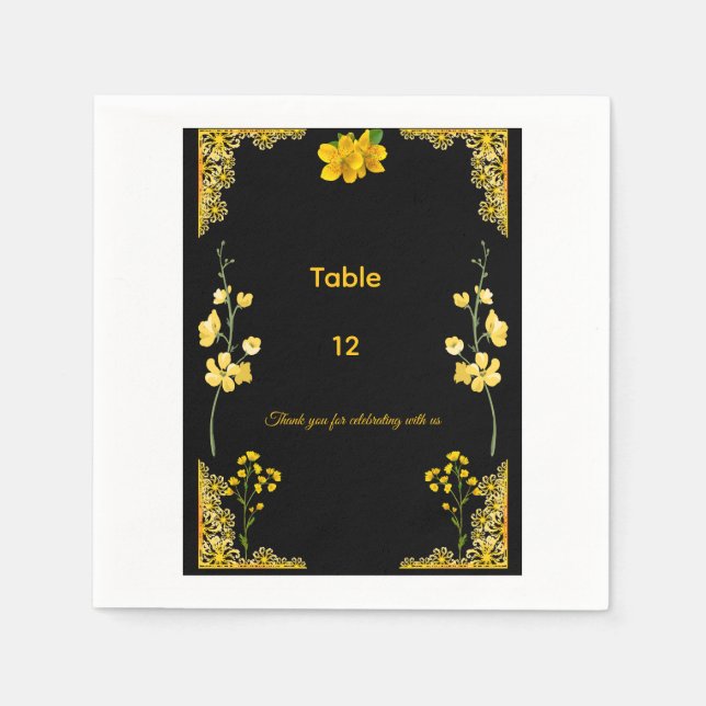 Black and Gold Wedding Table Number Pappersservett (Framsidan)