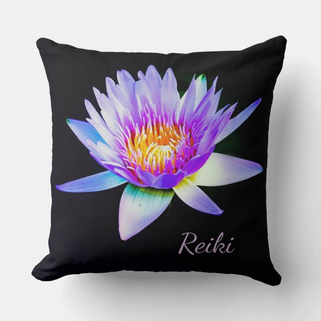 Black and Lila Reiki Lotus Flower Kudde (Framsida)