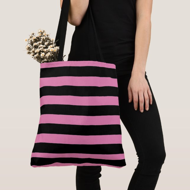 Black and Pink Stripes Tygkasse (Närbild)