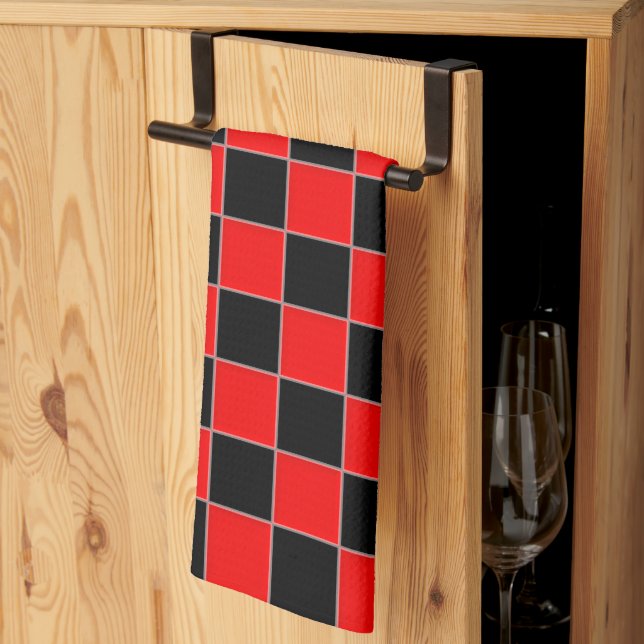 Black and Red Checker Kökshandduk (Thirds Fold)