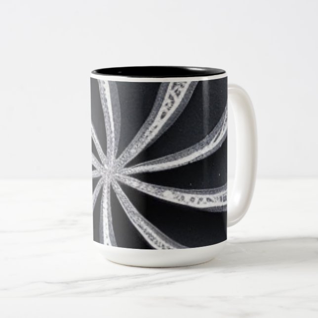 Black and Silver Wheel Två-Tonad Mugg (Framsida höger)