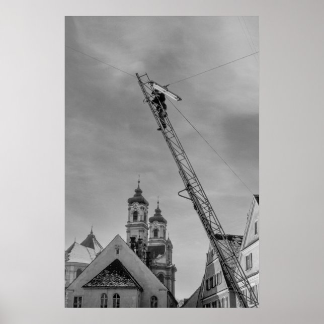 Black and White 1968 European Light Worker Poster (Framsidan)