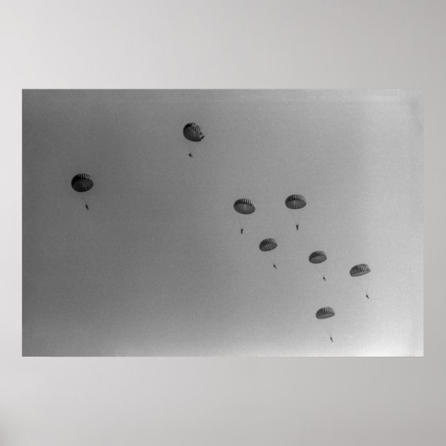 Black and White 1968 Paratrooper Show Poster (Framsidan)