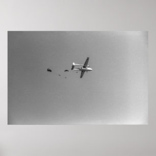 Black and White 1968 Paratroopers Jumping Flygplan Poster