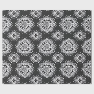 Black and White Bandanna Mandala Presentpapper