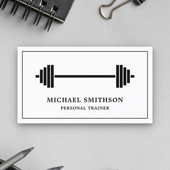 Black and White Barbell Fitness Personal Trainer Visitkort (Skapare uppladdad)