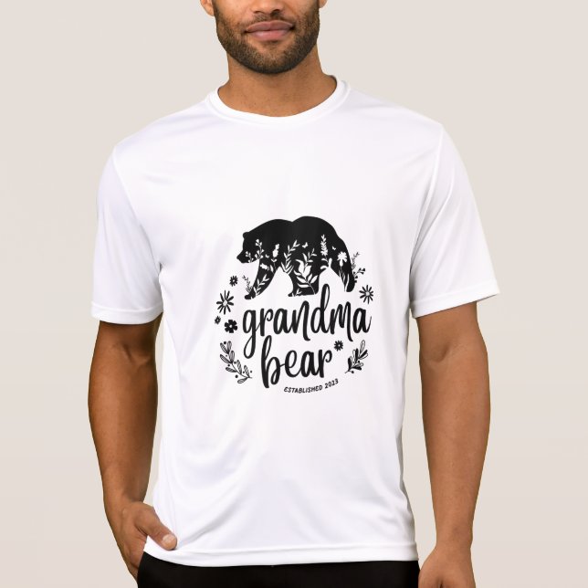 Black and White Blommigt Grandma Bear T-Shirt (Framsida)