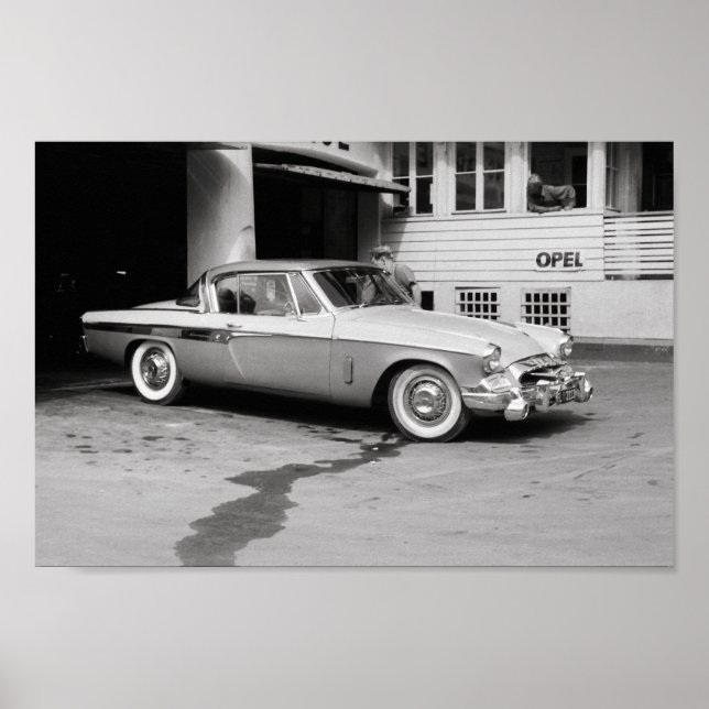 Black and White Classic Car 1968 Europe Poster (Framsidan)