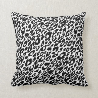 Black and White Classic Leopard Kudde