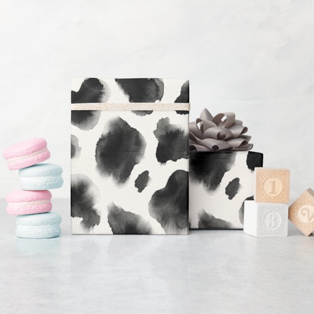 Black and White Cow Print Pattern Presentpapper (Baby Shower)