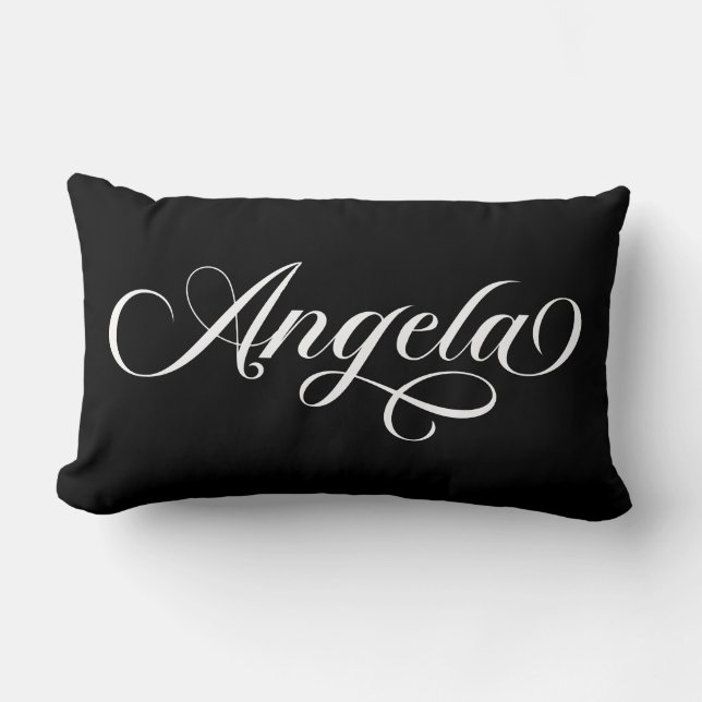 Black and White Elegant Lettering Angela Lumbarkudde (Framsida)
