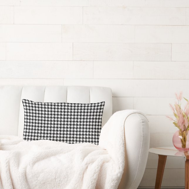Black and White Houndstooth by Shirley Taylor Lumbarkudde (Soffa)
