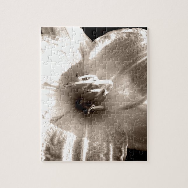 Black and White Lily Photograph Pussel (Vertikal)