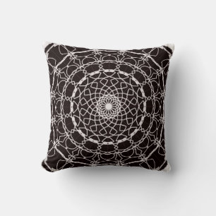 Black and White Mandala Dekorativ kudde